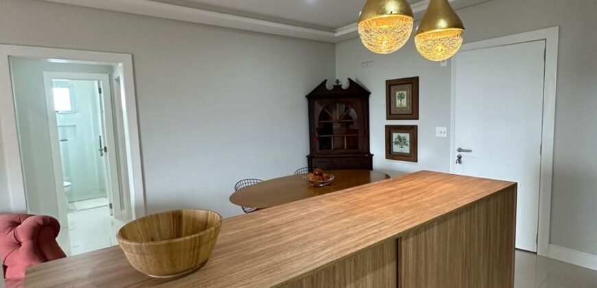 apartamento de alto padrão mobiliado no centro da meia praia só 5 mil