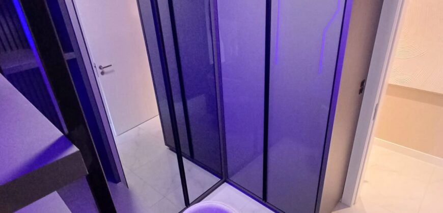 lindo apartamento mobiliado com 2 dormitórios sendo uma suíte só 4mil o pacote