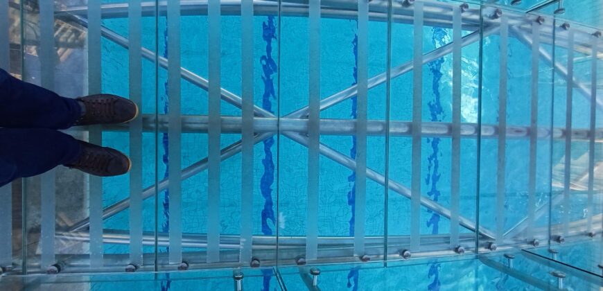 apartamento de alto padrão mobiliado no centro da meia praia só 5 mil