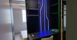 lindo apartamento mobiliado com 2 dormitórios sendo uma suíte só 4mil o pacote